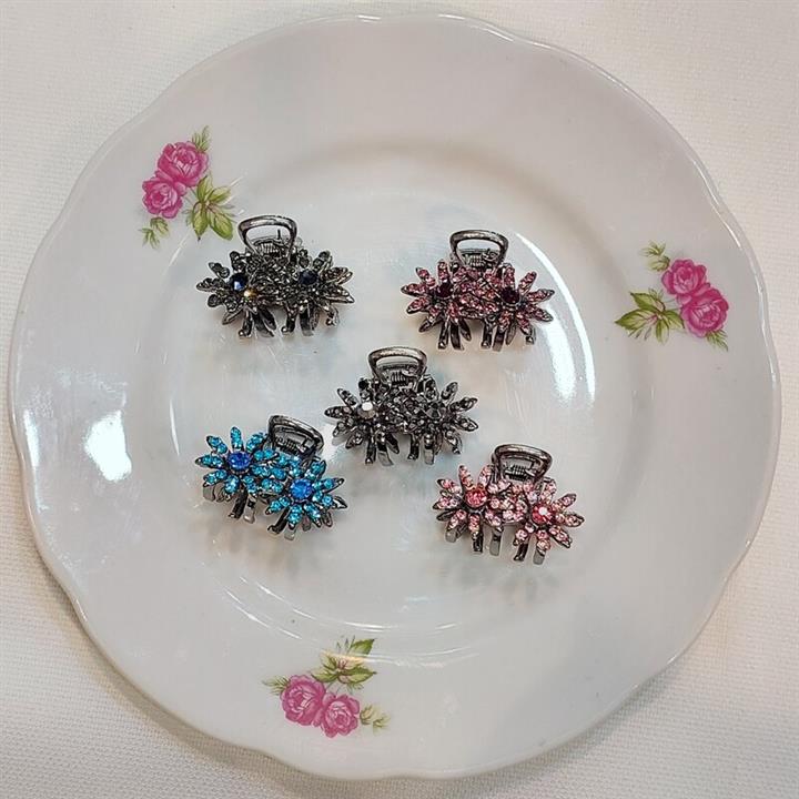 کلیپس کوچک مجلسی نگین دار مشکی کلیپس لاکچری گلسرمجلسی زنانه